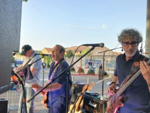Le groupe Kiko Malbos sur scène